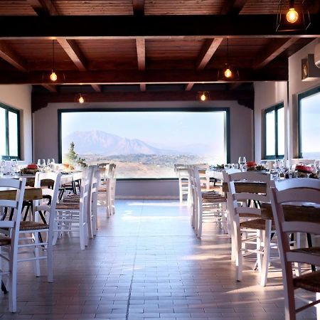 Relais Il Feudo Bed & Breakfast Beltiglio Exterior photo