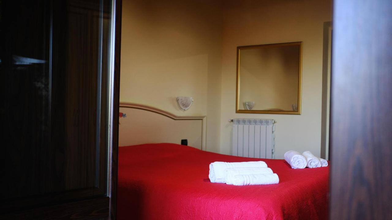 Relais Il Feudo Bed & Breakfast Beltiglio Exterior photo