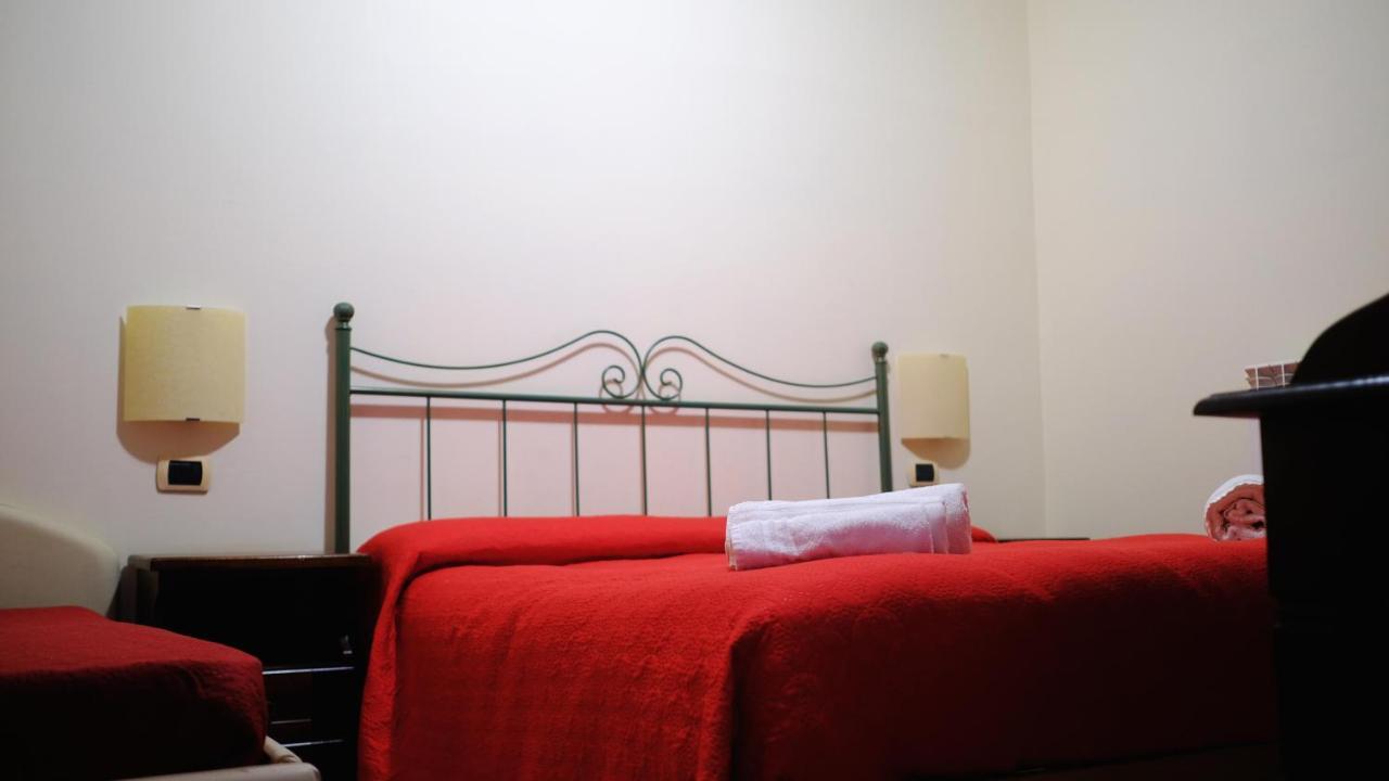 Relais Il Feudo Bed & Breakfast Beltiglio Exterior photo